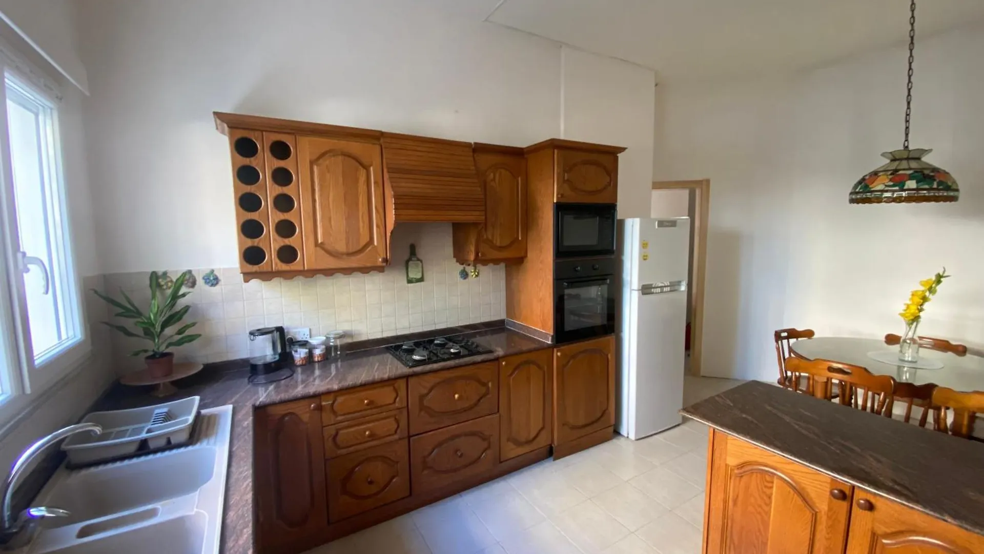 Flat St Julians For 7 People, Spacious And Bright Saint Julian's 몰타