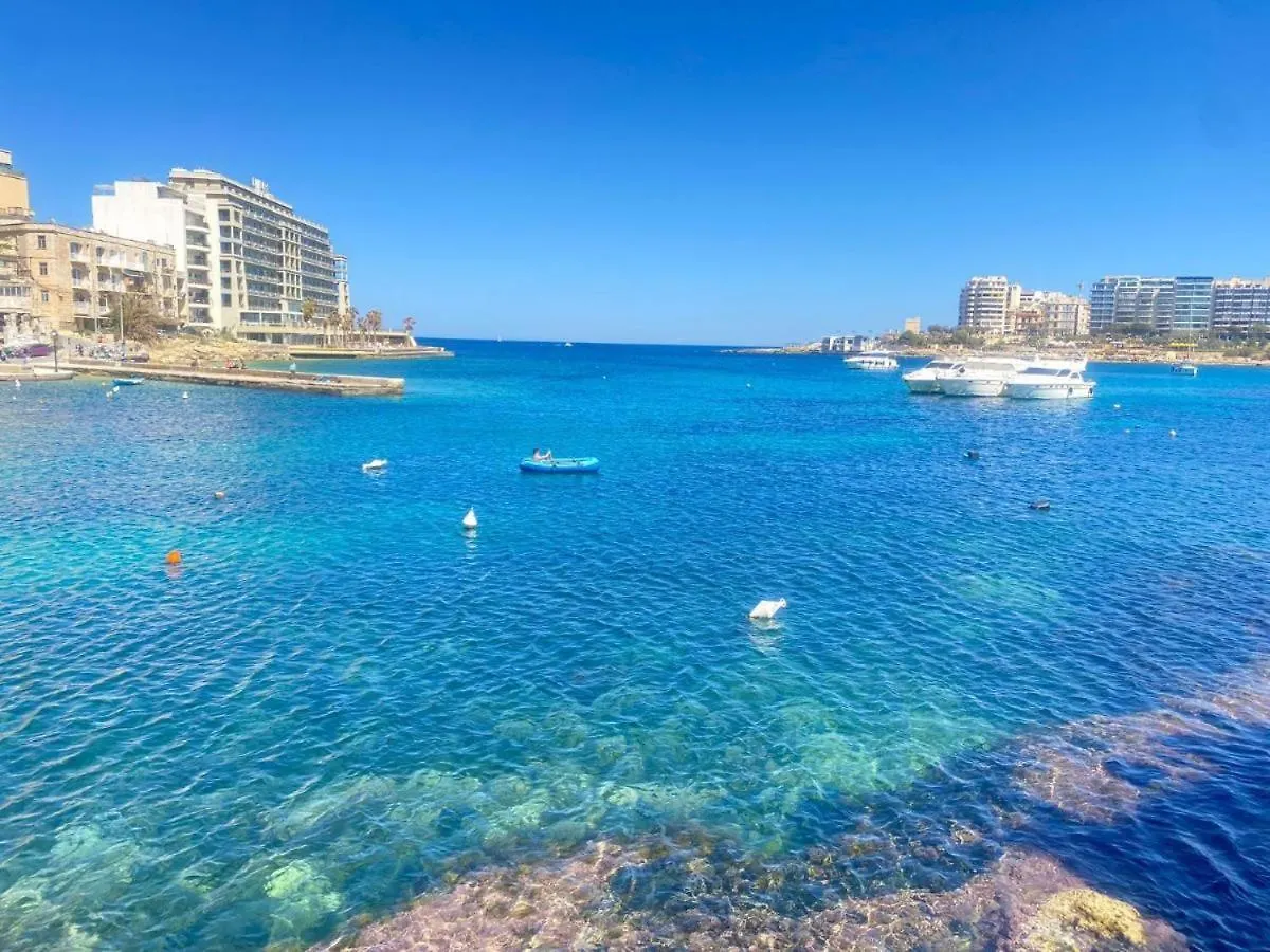 Flat St Julians For 7 People, Spacious And Bright Saint Julian's 0*,  몰타