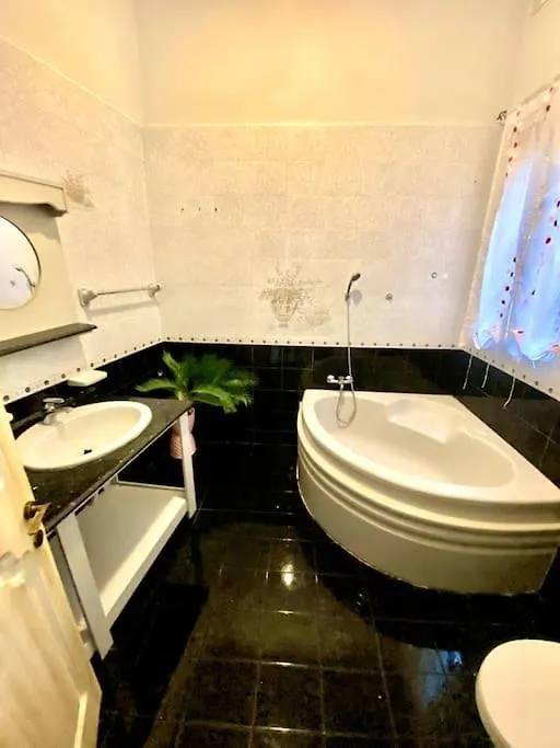 Apartment Flat St Julians For 7 People, Spacious And Bright Saint Julian's